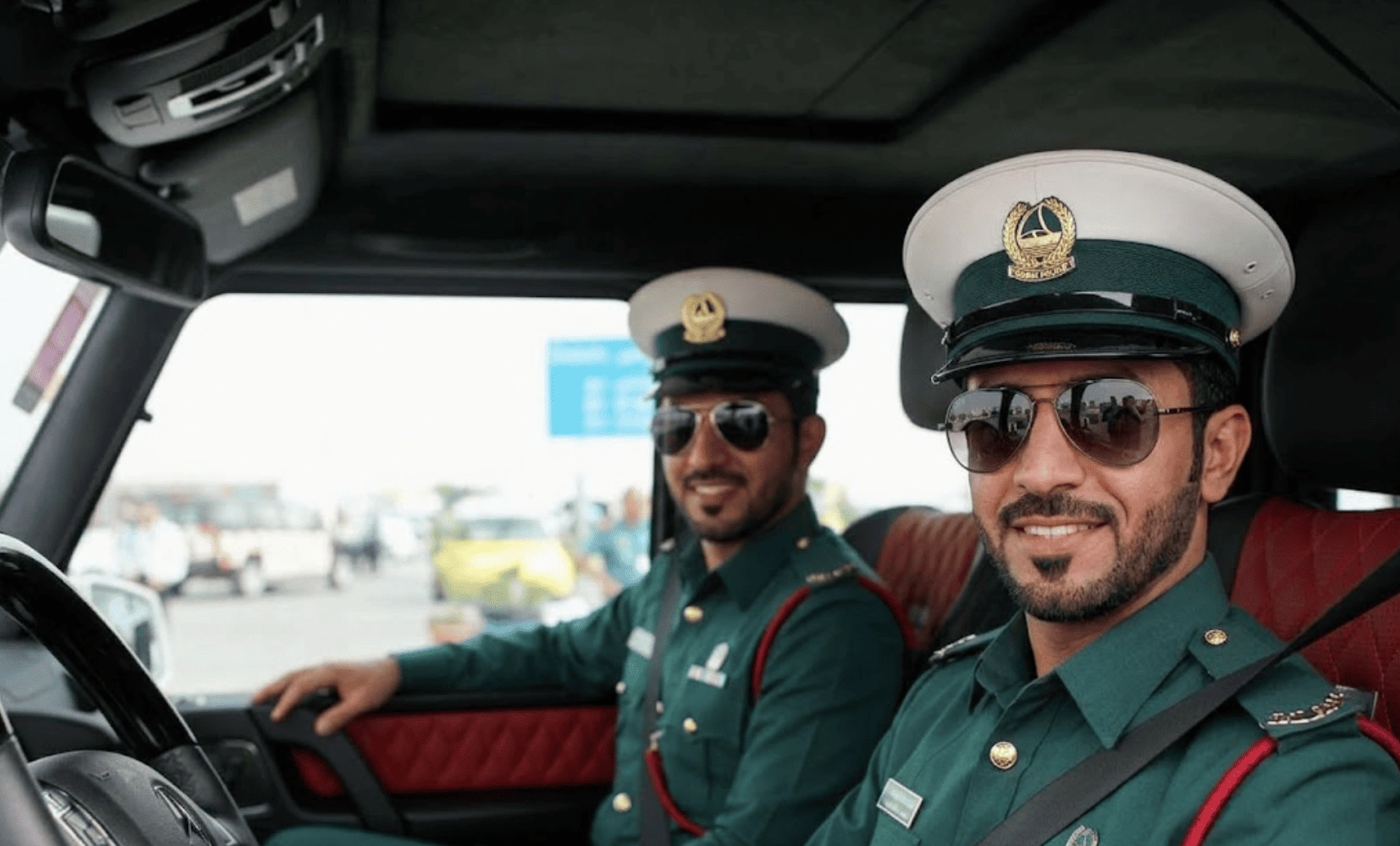 Kontakt z policją w Dubaju: Przewodnik krok po kroku, co robić w śledztwie karnym ZEA w 2026 roku